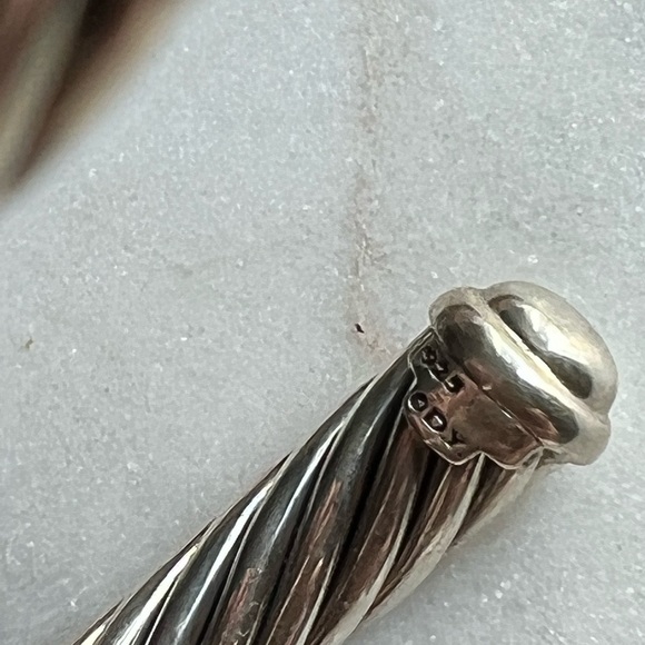 David Yurman Center Station Bracelet with Pavé Diamonds - Picture 6 of 8